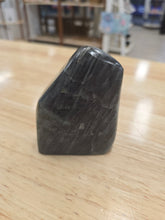 Load image into Gallery viewer, Labradorite Freeform