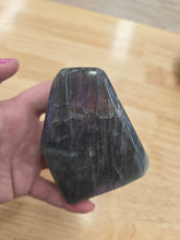 Load image into Gallery viewer, Labradorite Freeform